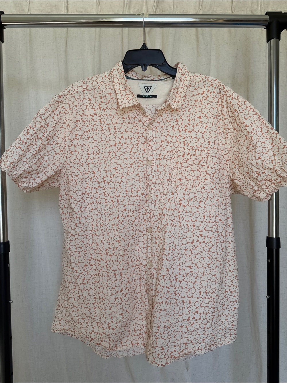 VISSLA Cream Short-Sleeve Button-Up Shirt with Coral Print